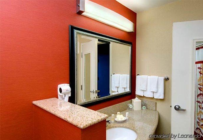 Courtyard By Marriott Madison East Hotel Luaran gambar