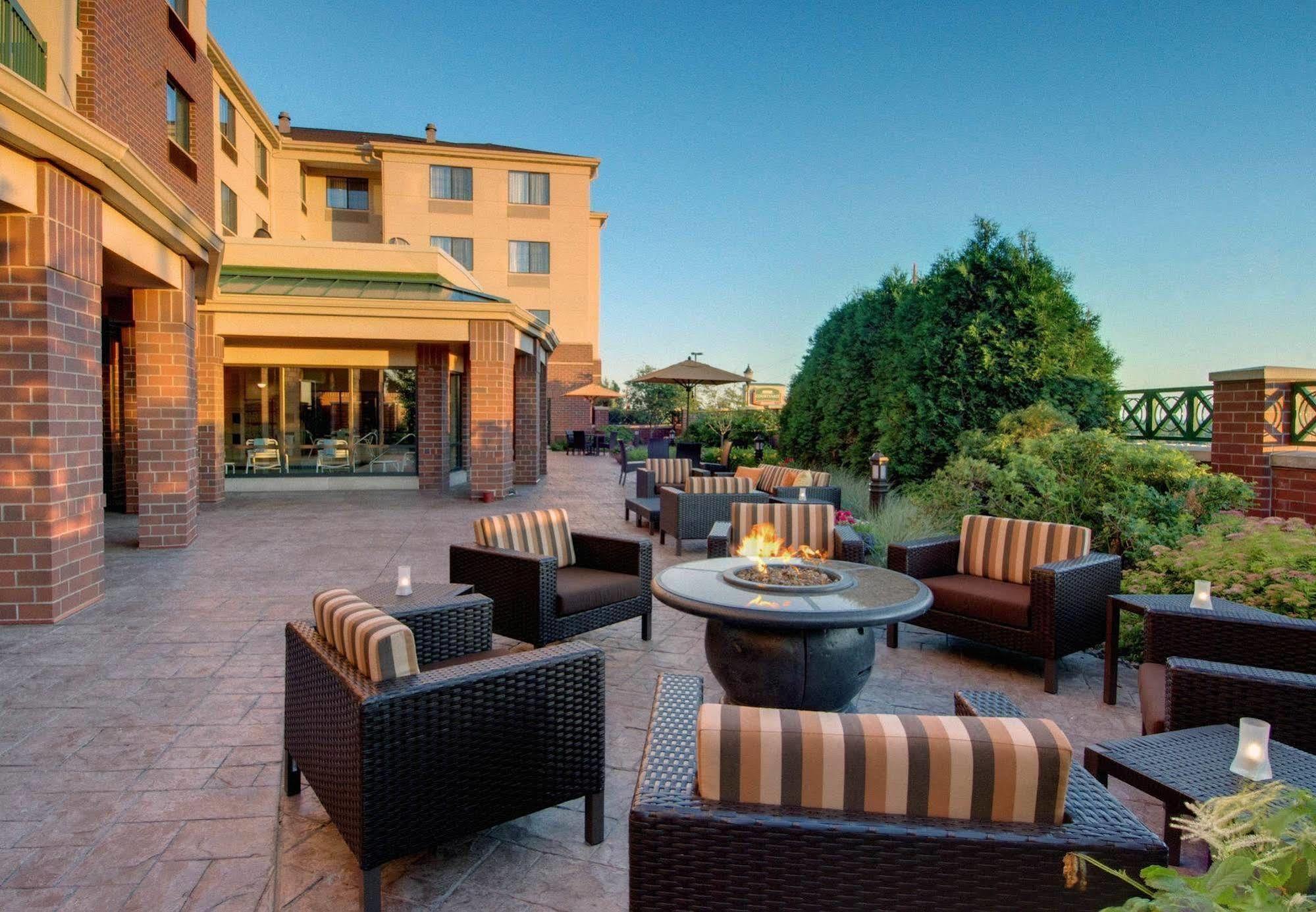 Courtyard By Marriott Madison East Hotel Luaran gambar